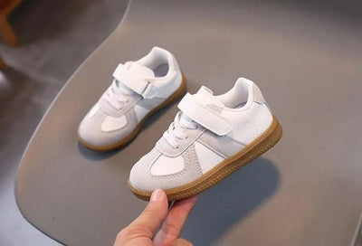 Children's Sports Shoes Flat Non Slip Boys' Running Shoes Breathable Comfortable Casual Shoes Autumn New Girls Sneakers J131