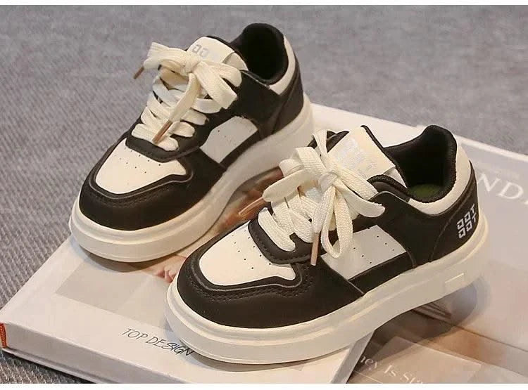 Kids Sports Shoes Non-slip Soft Sole Boys Girls Casual Shoes White Trendy 2025 New Fashion Children Sneakers Breathable Comfort
