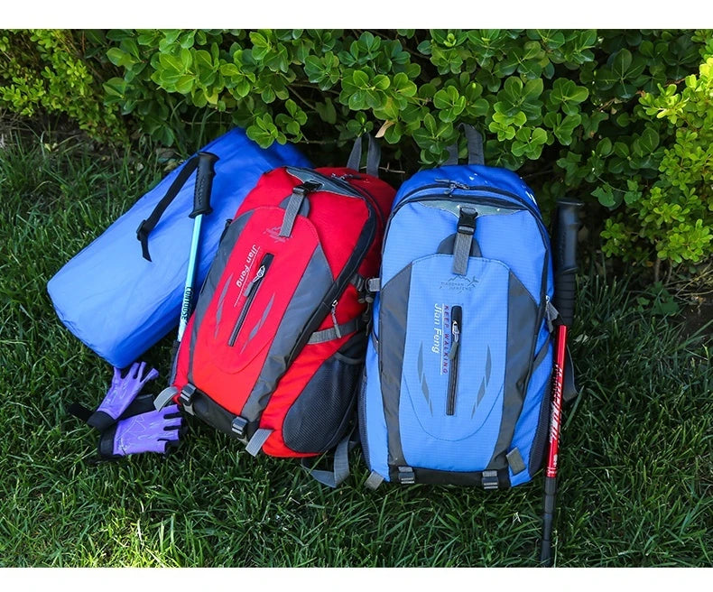 Outdoor Travel Backpack Big Capacity Fashion Travel Backpacks Men Climbing Travel Backpack Classic Sport Travel Backpacks