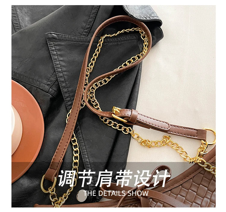 Famous Designer Women's Handbag In Soft Leather, Elegant Crossbody-Bag With Adjustable Strap, Classic Luxury Style