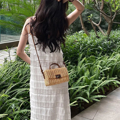 Handmade Women's Shoulder Bag Summer Straw Beach Bag Bohemian Female Handbags Fashion Square Flap Lock Designer Shopper Purse