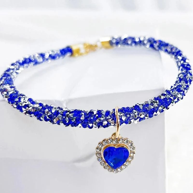 Adjustable Pet Necklace Cat Dog Collar with Diamond Zircon Heart Pendant Jewelry Luxury Metal Puppy Collars Dog Accessories