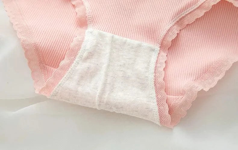 Women's Underwear Briefs Female Cartoon Strawberry Bear Cotton Panties Underpants Low Waist Pantys Ladies Breathable Lingerie