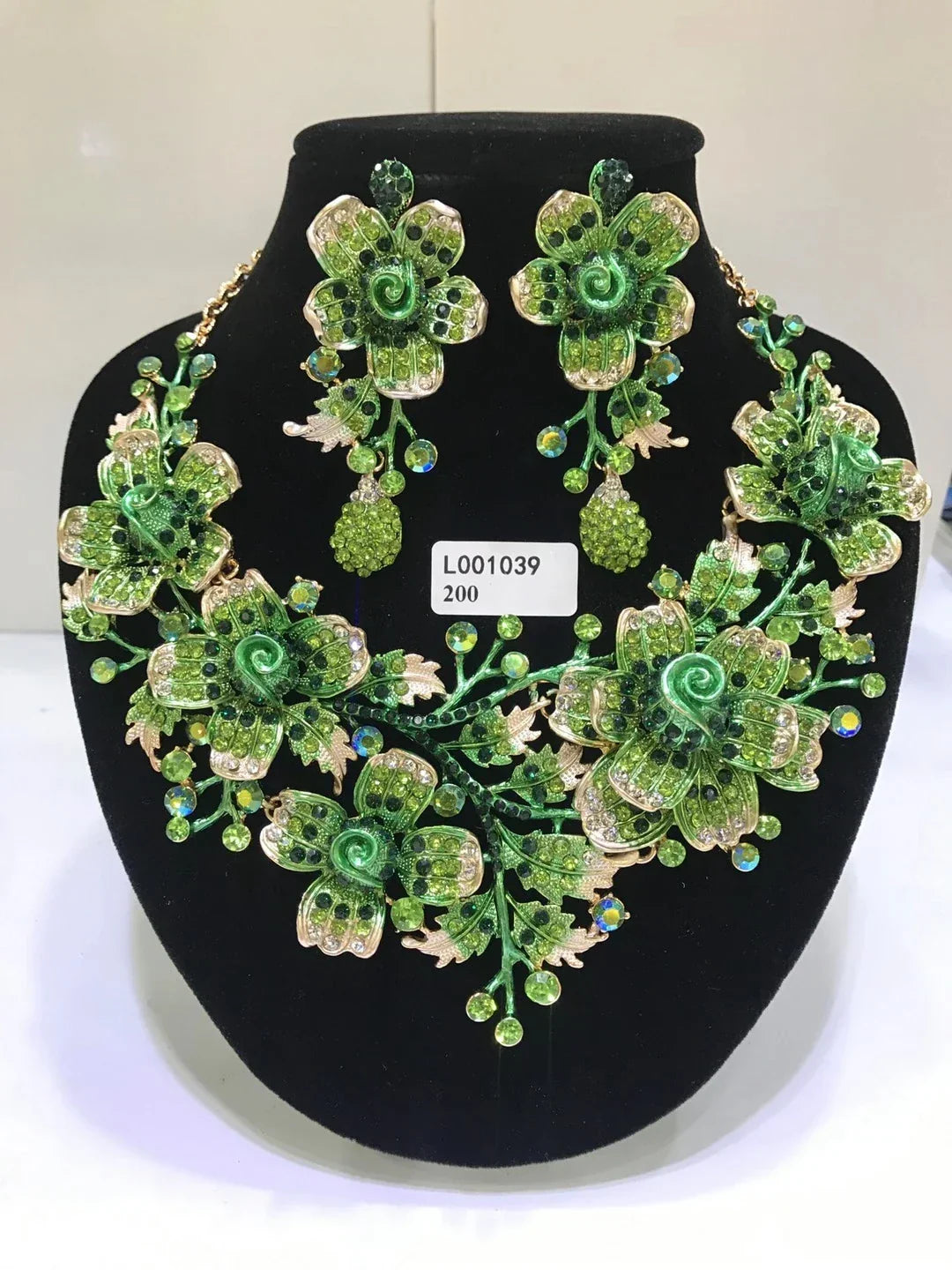 Women Luxury Necklaces Set Wedding Delicate Fashion Jewelery Set Crystal Rhinestone Earrings Jewelry Sets