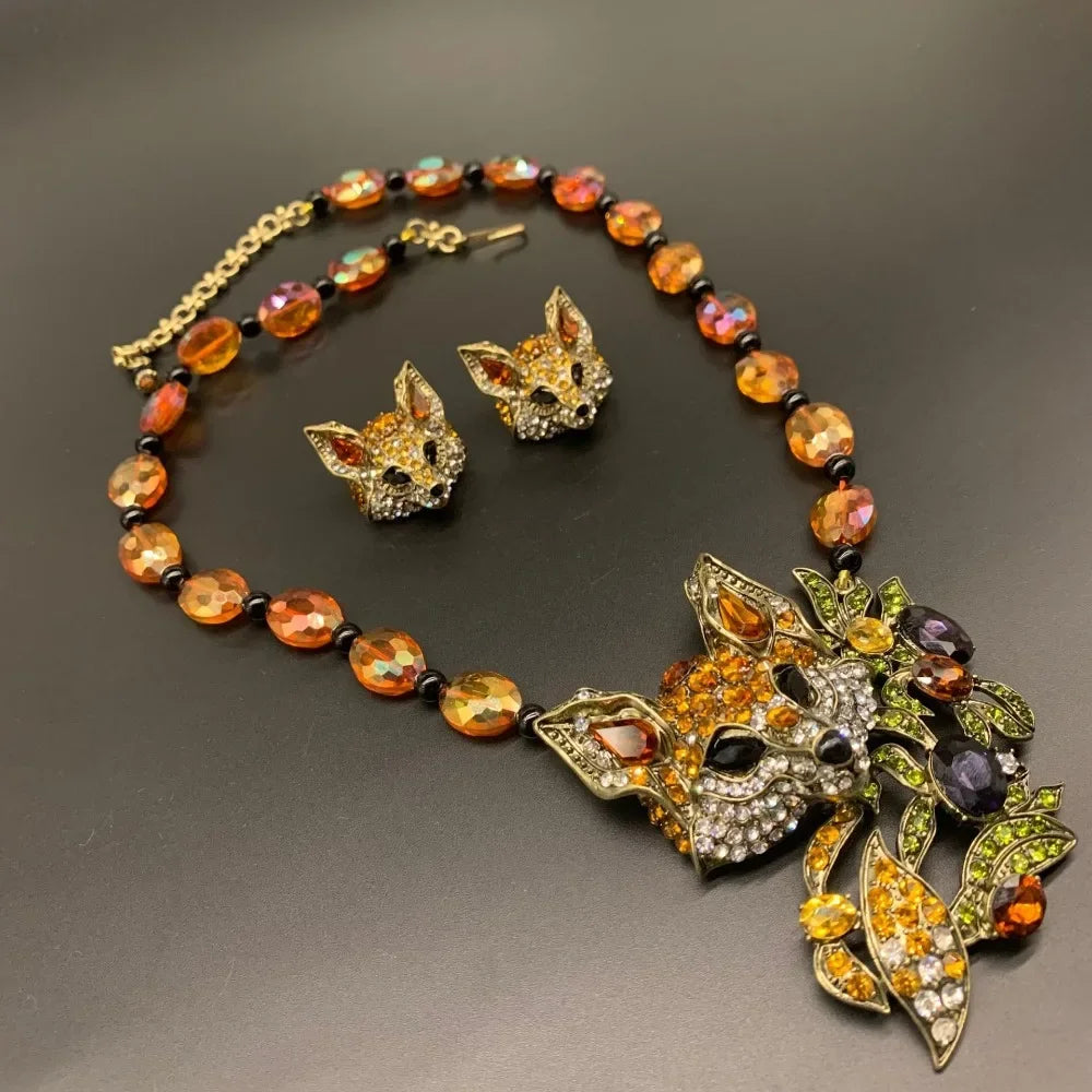 Luxury Crystal Cat Necklace Earrings Beaded Exaggerated Rhinestones Pendant Necklace Neck Jewelry Accessories