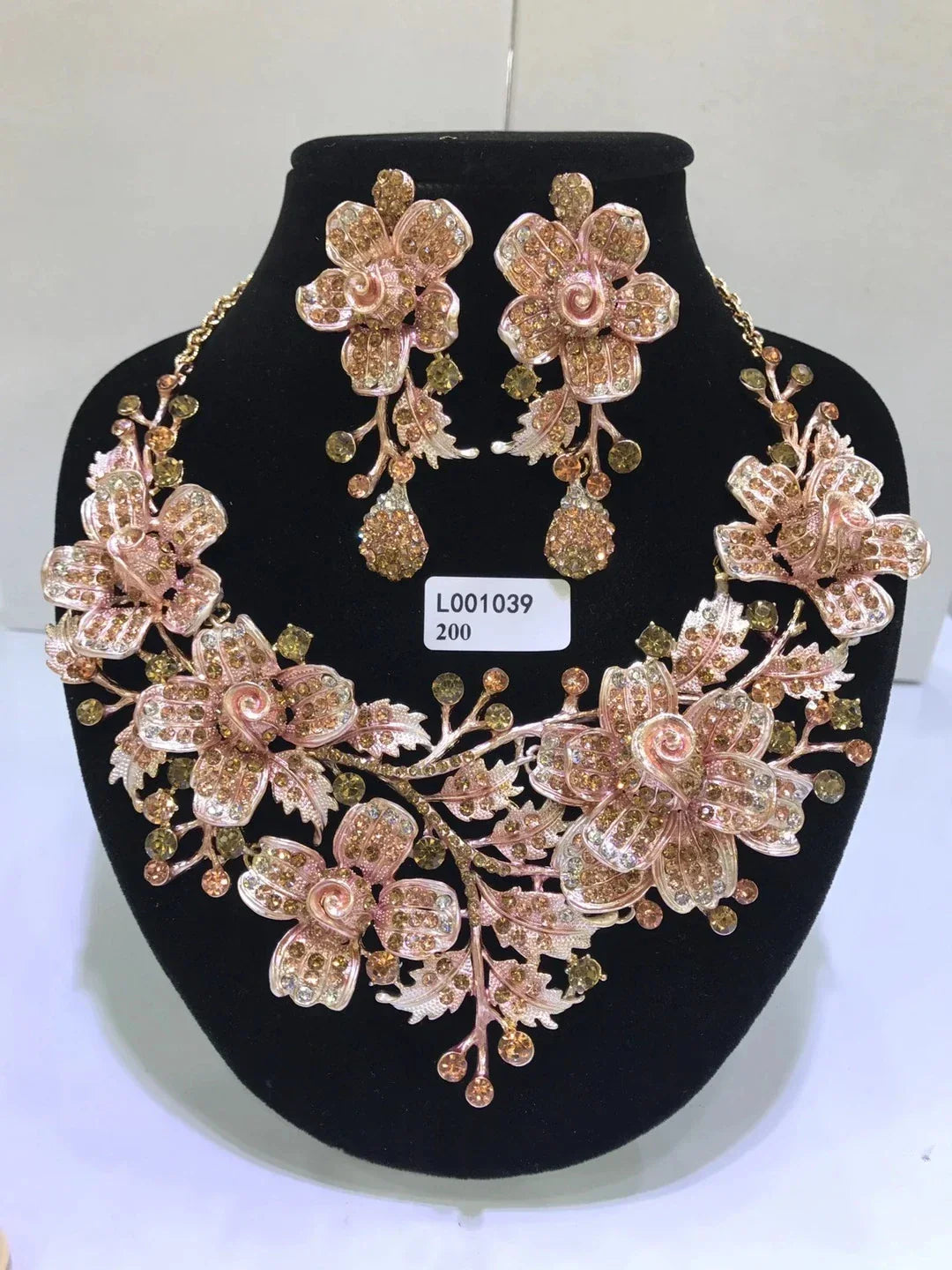 Women Luxury Necklaces Set Wedding Delicate Fashion Jewelery Set Crystal Rhinestone Earrings Jewelry Sets