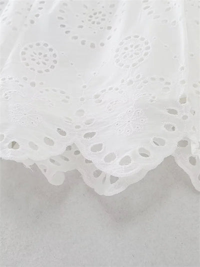 2025 Women's New Shorts Summer White Cutout Sexy Shorts Embroidered Trims Casual Fashion Personality Versatile