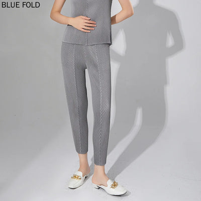 Hot Selling Pants for Women Niche Design Fish Scale Pleats Elastic Waist Fashionable and Versatile Nine-point Miyake Casual