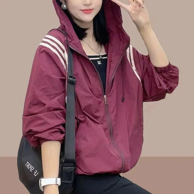 Summer Female Breathable And light Fashion Hooded Loose Ultraviolet-Proof Sunscreen Clothing Jacket Women New Sunscreen Tops