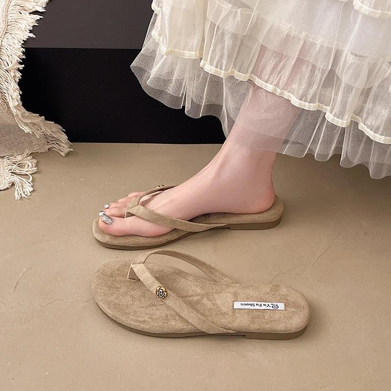 Luxury Designer Woman Flat Slippers Woven with Comfortable Women's Shoes Casual Bottom Slippers 2025 New Summer Women Sandals