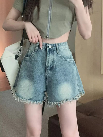 Denim shorts for women in summer, thin cut with holes and frayed edges, design sense, niche high street trendy brand new style