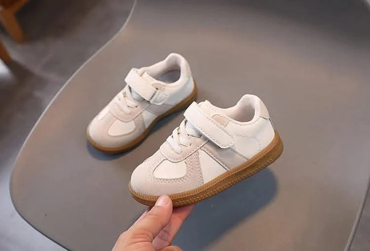 Children's Sports Shoes Flat Non Slip Boys' Running Shoes Breathable Comfortable Casual Shoes Autumn New Girls Sneakers J131