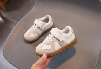 Children's Sports Shoes Flat Non Slip Boys' Running Shoes Breathable Comfortable Casual Shoes Autumn New Girls Sneakers J131