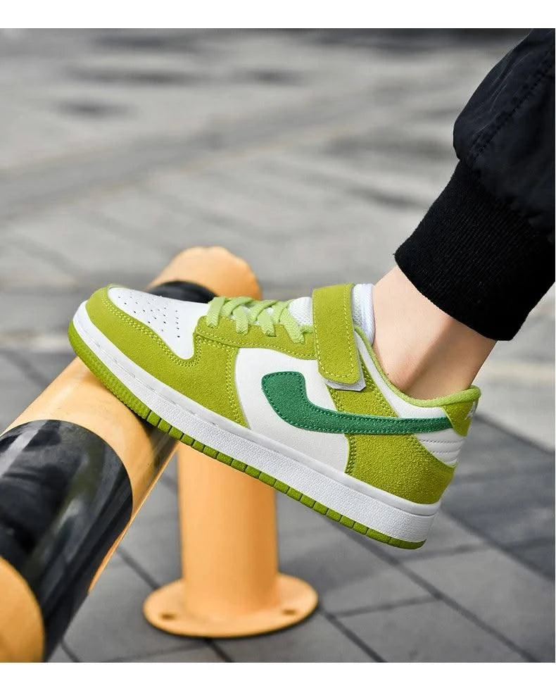 Boys' sports shoes 2025 new leather-covered waterproof children's casual shoes primary school trend non-slip board shoes