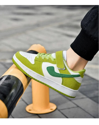 Boys' sports shoes 2025 new leather-covered waterproof children's casual shoes primary school trend non-slip board shoes