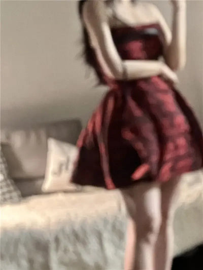Elegant Summer Dress for Petite Women with Embossed Sculpted Waist and Flared Skirt High-End Fashion Chic Pure Desire Look 2025