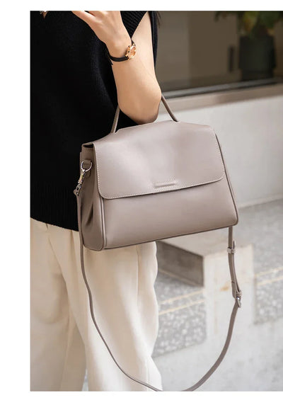 Women's Cowhide Genuine Leather Shoulder Bag Female Fashion Luxury Designer Handbags Ladies Commuting Large Capacity Bucket Bags