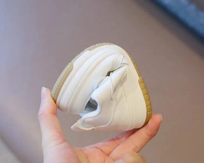 Children's White Shoes Spring and Autumn Kid's Sports Shoes Anti slip Lightweight Boys Board Shoes Soft Sole Baby Casual Shoes