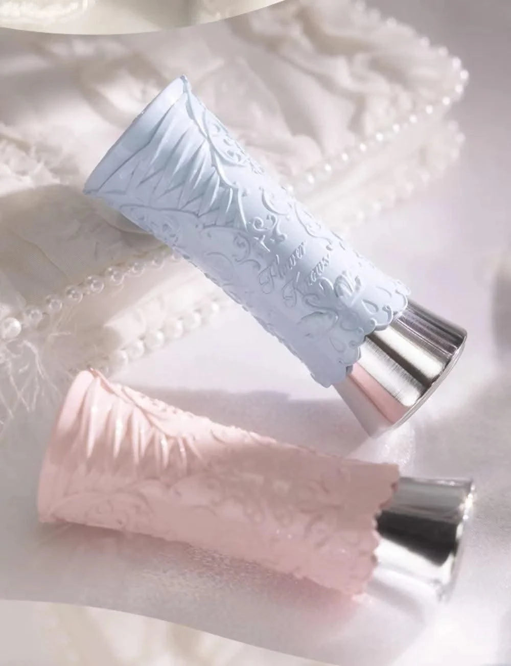 Flower Knows Moisturizing Long-lasting Lipstick Lip Gloss Nourishing  3.5g