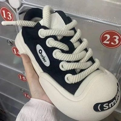 Wide Toe Chunky Sneaker Women Female Designer Platform Vulcanized Shoes Woman Girls Fashion Big Head Casual Ladies Lace Up Shoes