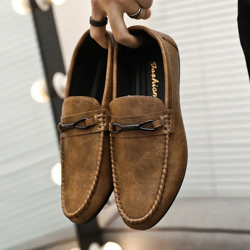Summer New Men's Loafers Comfortable Flat Casual Shoes Men Breathable Moccasins Slip-On Soft Leather Driving Shoes 2025