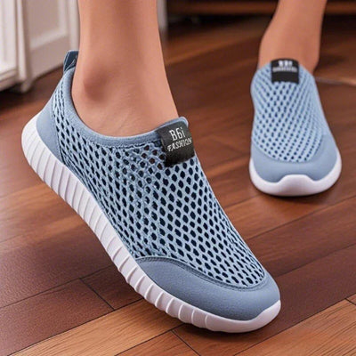 Slip on Women's Shoes Breathable Comfortable in Summer Lightweight Flat Shoes A Simple Mesh Design for Lazy People To Step On