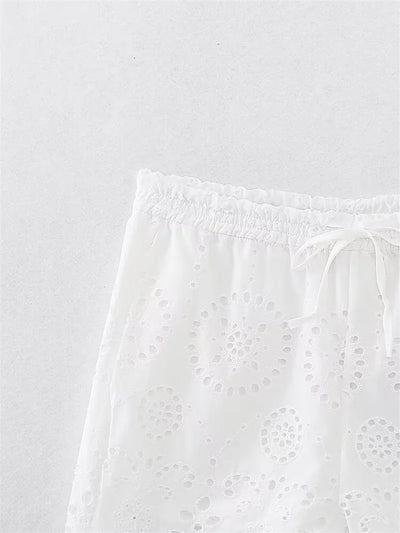 2025 Women's New Shorts Summer White Cutout Sexy Shorts Embroidered Trims Casual Fashion Personality Versatile