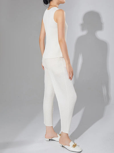 Hot Selling Pants for Women Niche Design Fish Scale Pleats Elastic Waist Fashionable and Versatile Nine-point Miyake Casual
