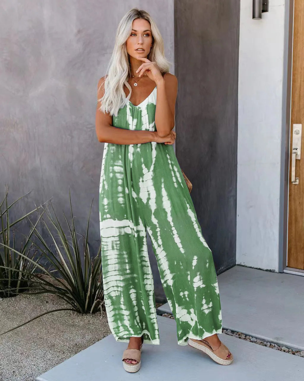 Women's jumpsuit 2023 new women's clothing wholesale Russian European and American suspender sexy wide leg pants