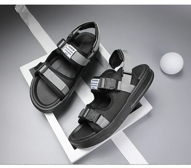 Men Sandals 2024 Trending Men's Luxury Sandals Man Summer 2024 Shiatsu Slippers Flat Sandal Beach Shoes Platform Sandals. Mens