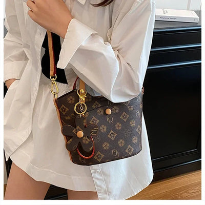 In 2025, Designer Retro Printed Handbags, Convertible Crossbody Bags, and Luxury Textured Best-selling Women's Bags