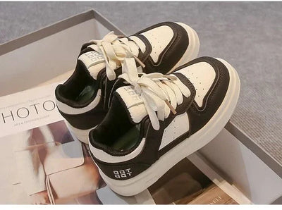 Kids Sports Shoes Non-slip Soft Sole Boys Girls Casual Shoes White Trendy 2025 New Fashion Children Sneakers Breathable Comfort