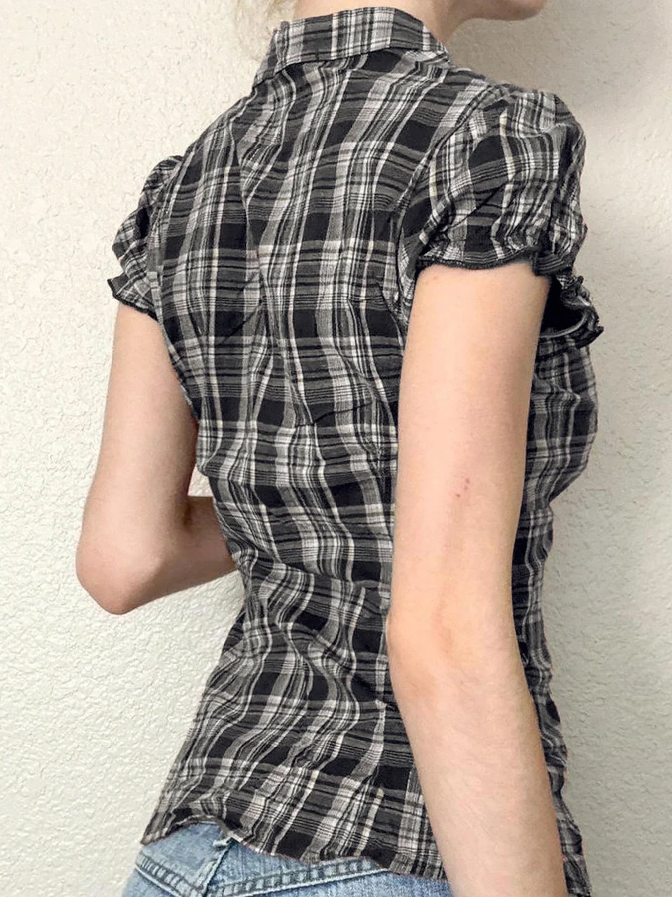 French Chic Ruffles Elegant Women T-Shirts Simple Fashion Slim Fit All-Match Plaid V-Neck Blouses