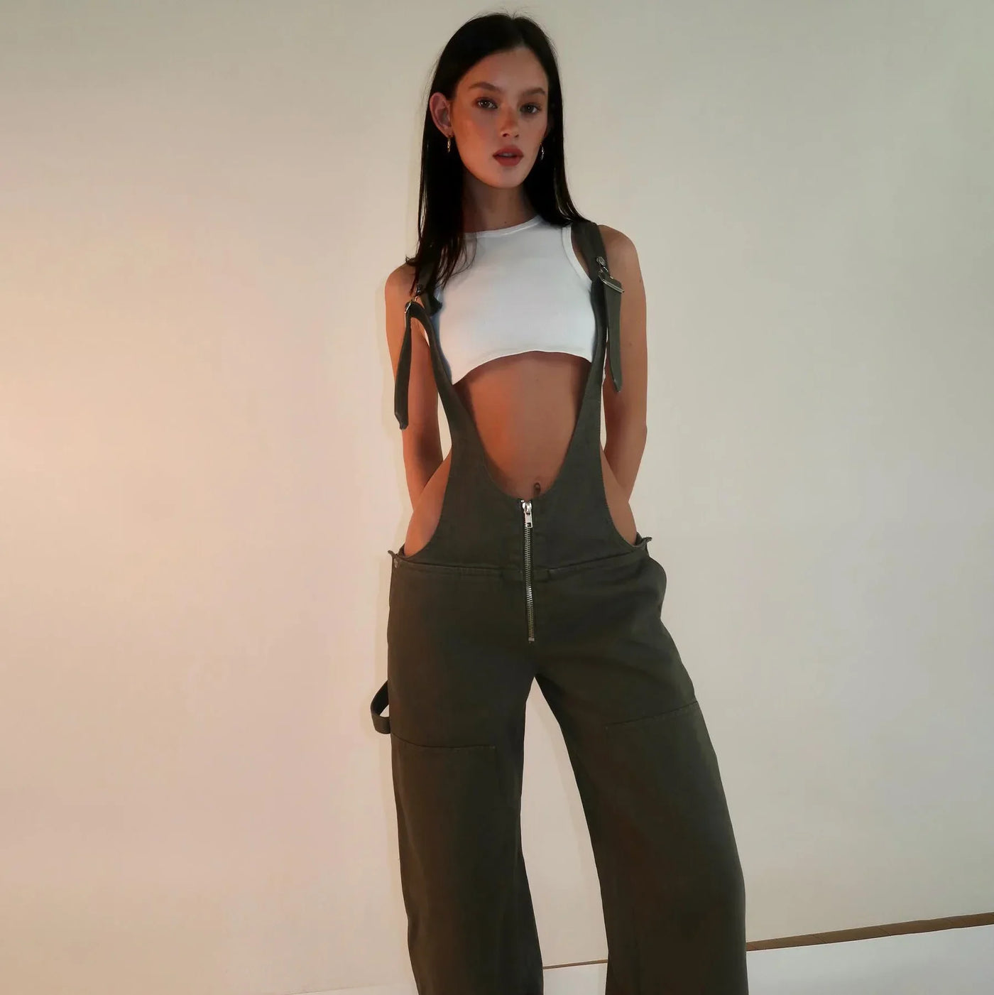 Jumpsuits Women Jeans Overalls Sexy Backless Vintage Full Length Denim Straight Pants Loose Pockets Distressed Washed Casual