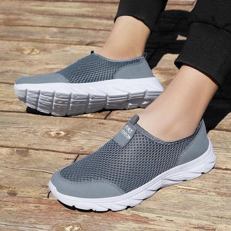 Men Shoes Breathable Mesh Summer Lightweight Hiking Walking Casual Shoes Slip-On Driving Men's Loafers