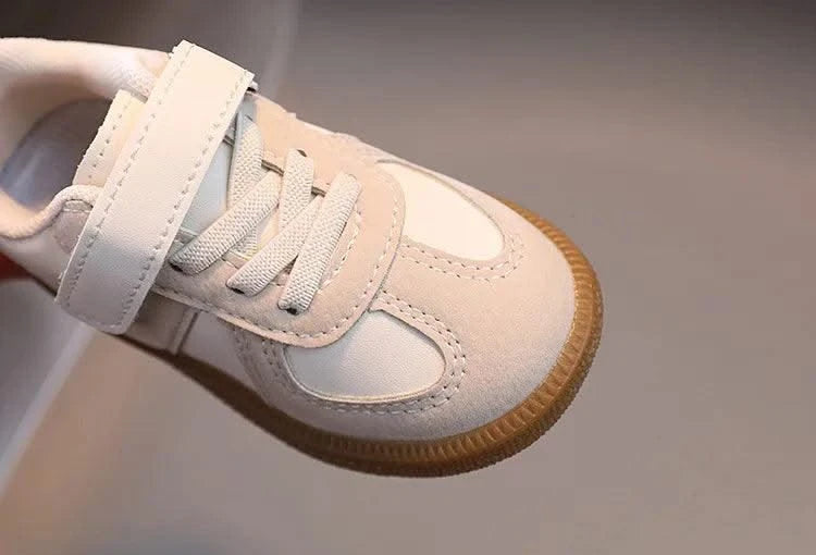 Children's Sports Shoes Flat Non Slip Boys' Running Shoes Breathable Comfortable Casual Shoes Autumn New Girls Sneakers J131