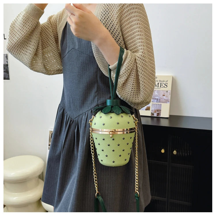 Designer Bolsos women  Shoulder Strawberry shaped rivet  Little Hand Bags Sac Handbags For Girls Ladies Purses And Crossbody