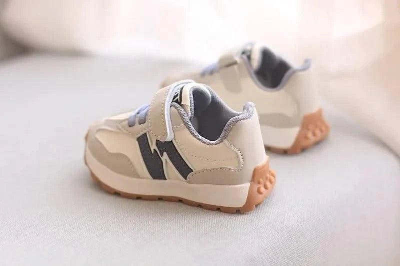 Children's Sports Shoes Toddler Breathable Non Slip Comfort Sneakers Lightweight Hook and Loop Soft Sole Running Casual Shoes