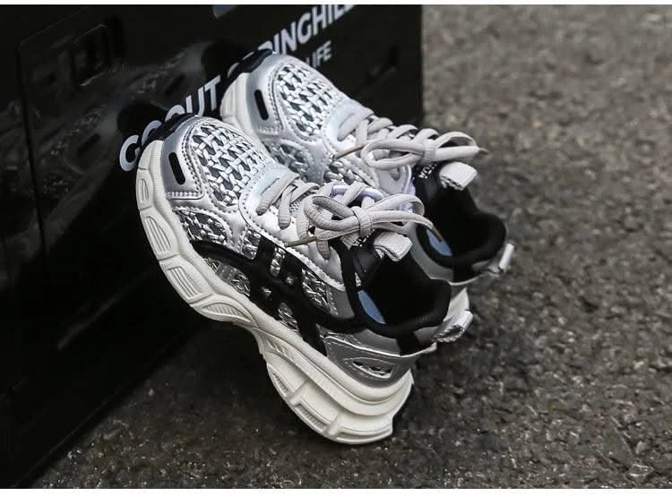 Children's sports shoes for boys and girls, new style for summer 2025, single mesh upper for breathability