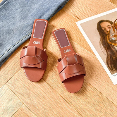 Designer Woman Flat Slippers 2025 Luxury Designer Sandals Casual Bottom Slippers Summer Women Sandals New Shoes for Women