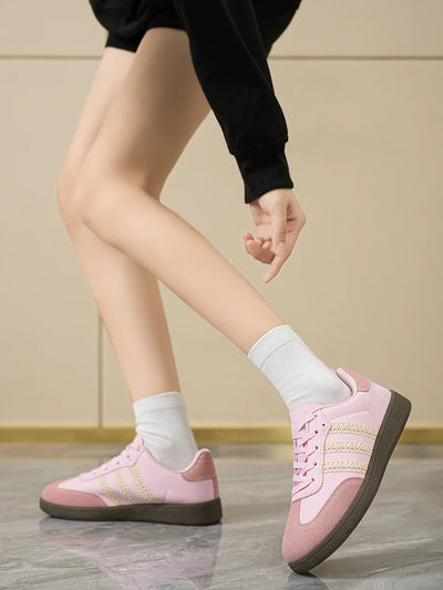 Women Sneakers 2025 Spring New Luxury Flat Loafers Comfortable Slip on Soft Female Sneakers Lightweight Outdoor Shoes for Women*