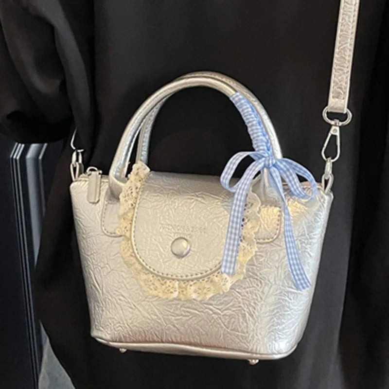 2025 New Designer Hand Carved Shoulder Bag Stylish Textured Crossbody Purse for Women Elegant Handheld Tote Fashionable
