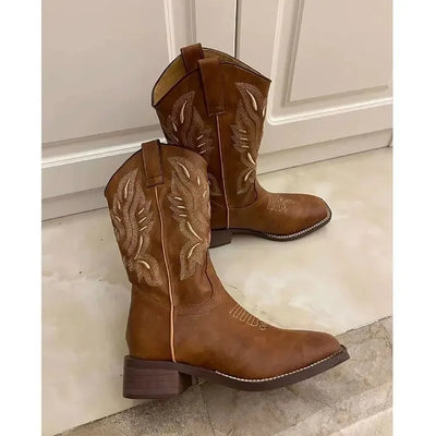 Embroidered Western Riding Cowboy Boots for women 2024 new boots with chunky heels