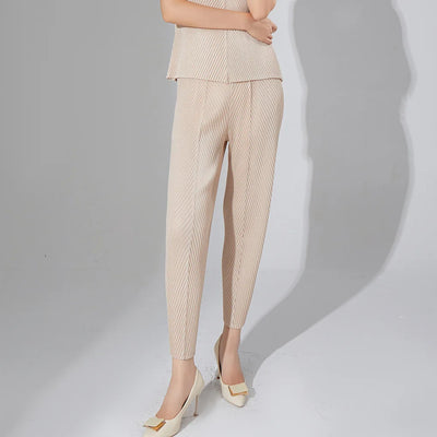 Hot Selling Pants for Women Niche Design Fish Scale Pleats Elastic Waist Fashionable and Versatile Nine-point Miyake Casual