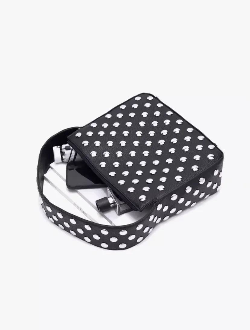 Fashionable Studded Purses Shoulder Hobo Bag Punk Women Small Shouder Purse Vegan Leather Designer Handbags Streetwear