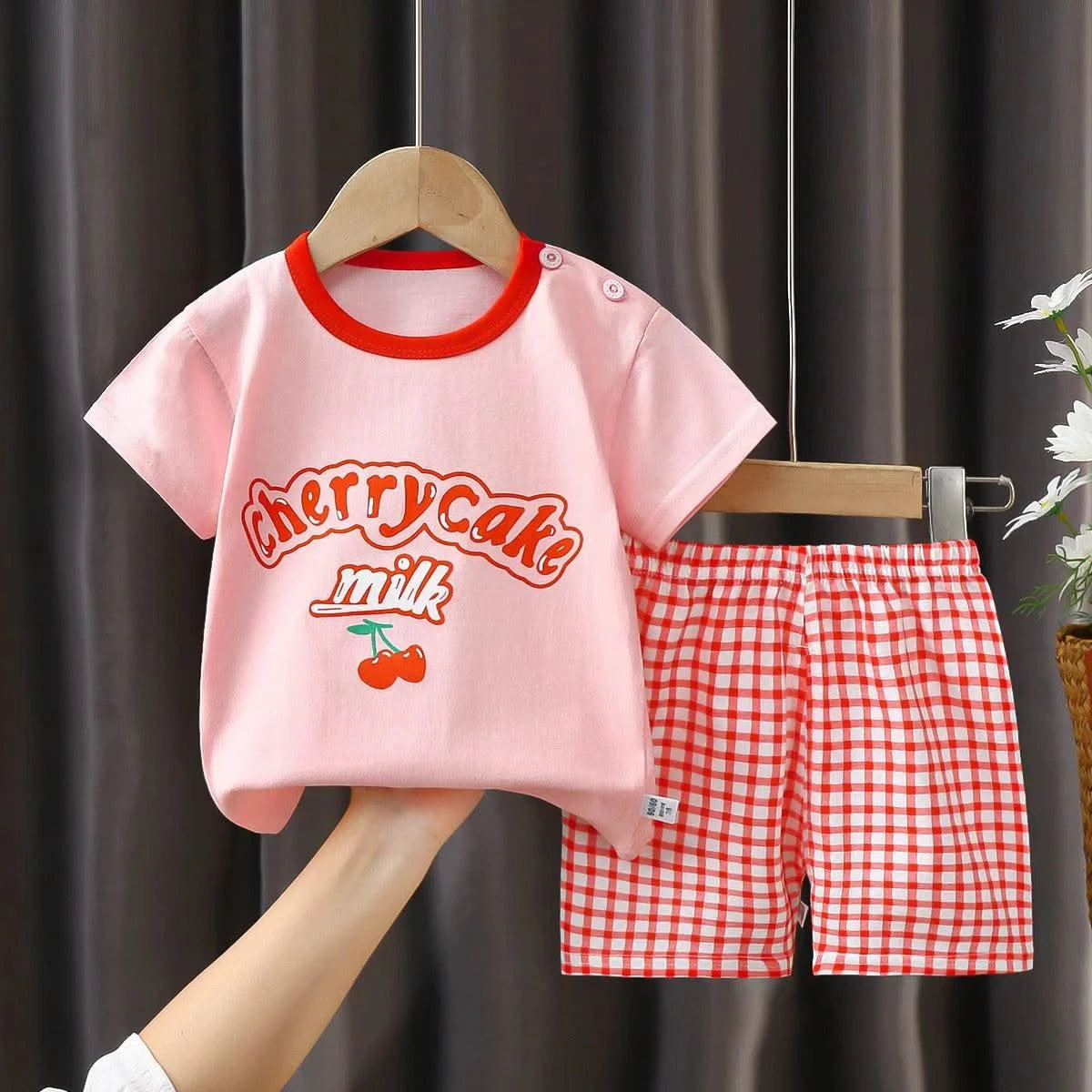 Summer Children Suits For Girls Short Sleeve Sets For Baby Girls Two Clothes T-shirt + Shorts Sets Toddler Clothing