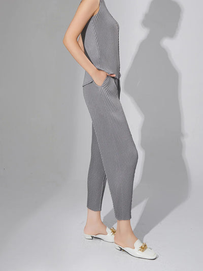 Hot Selling Pants for Women Niche Design Fish Scale Pleats Elastic Waist Fashionable and Versatile Nine-point Miyake Casual