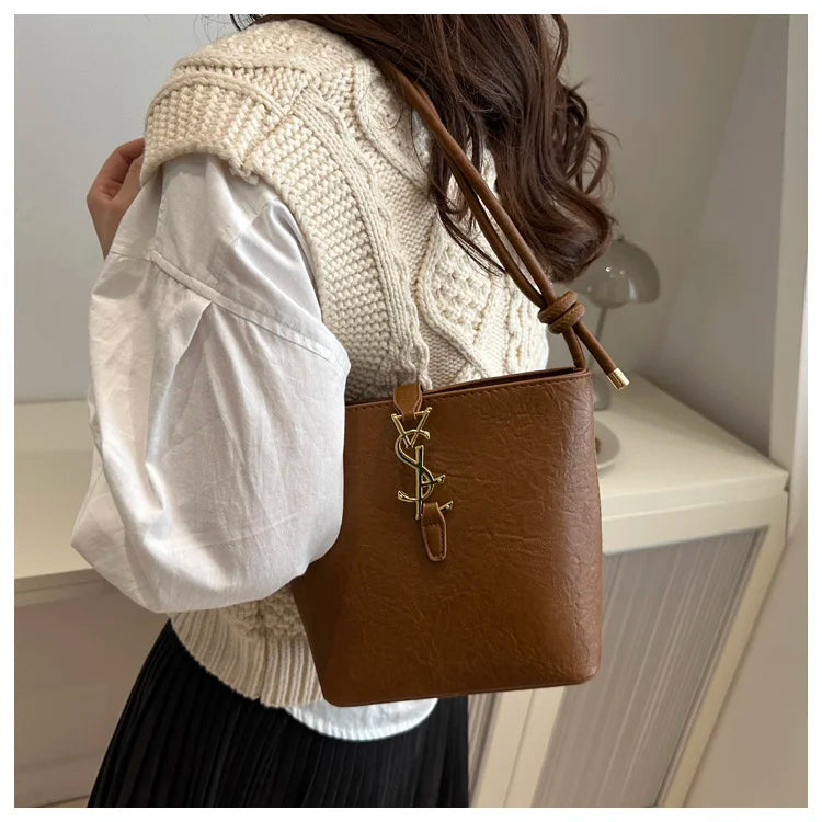 Limited edition designer handbag for ladies, 2025 new style tote bag with light luxury and unique high-end style crossbody bag