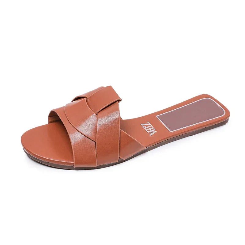 Designer Woman Flat Slippers 2025 Luxury Designer Sandals Casual Bottom Slippers Summer Women Sandals New Shoes for Women