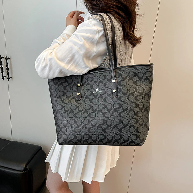Elegant Ladies Leather Handbag Classics Women's Designer Luxury Zipper Shoulder Bag With Designer Letter Logo